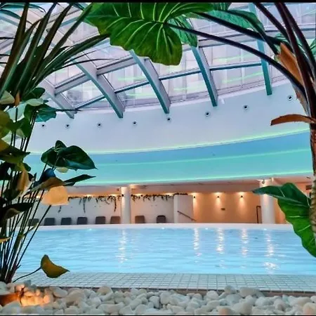 Διαμέρισμα Family Hanza Tower Pool & Sauna & Jacuzzi Στσέτσιν